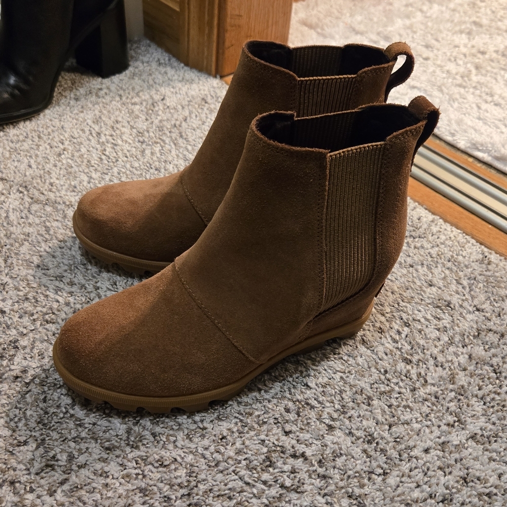 Sorel Joan Of Arctic Wedge II Chelsea Bootie 7.5